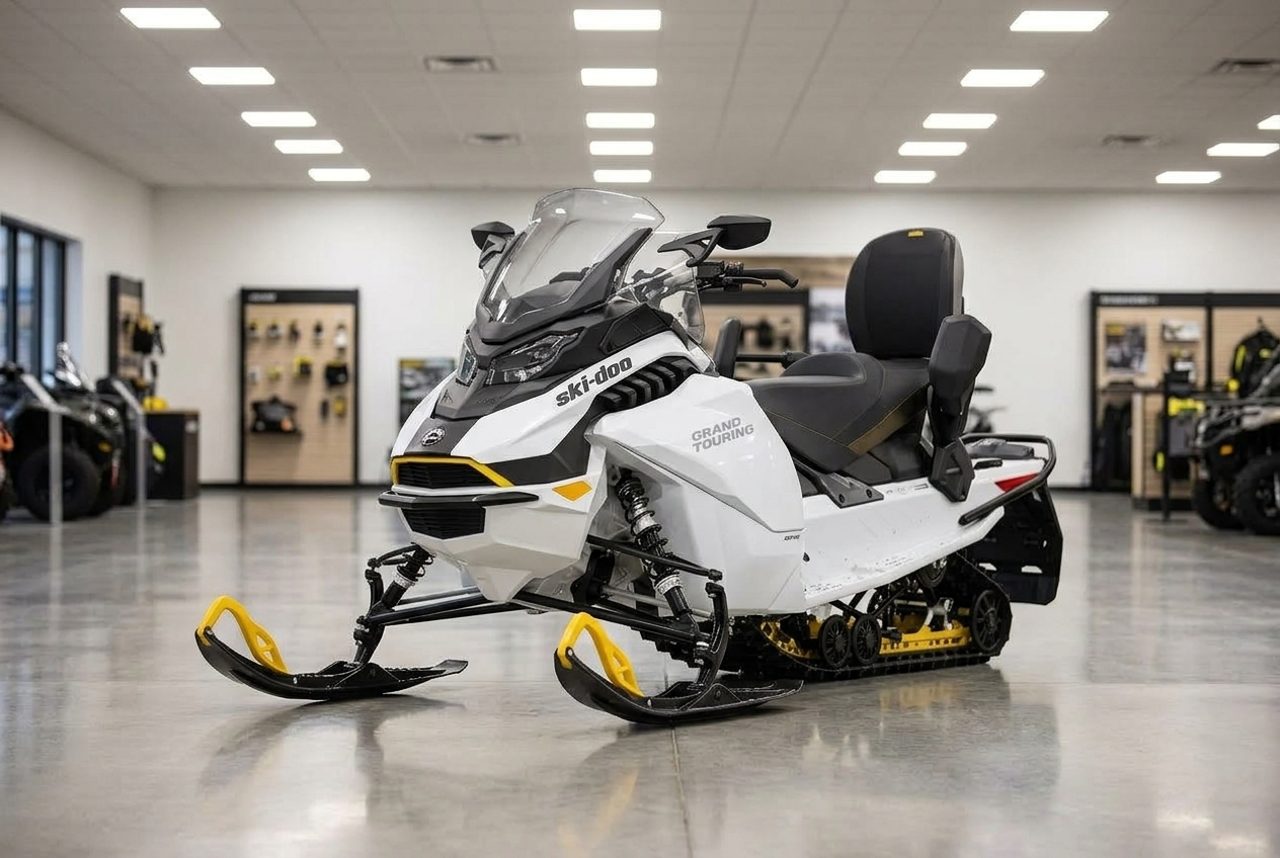 2026 Ski-Doo Grand Touring Electric snowmobile for sale in Barrie, ON