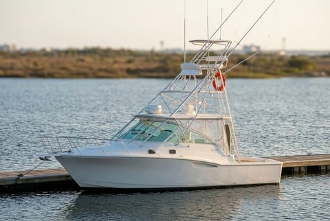 1995 Cabo 35 Express saltwater fishing boat for sale in Gulf Shores, AL