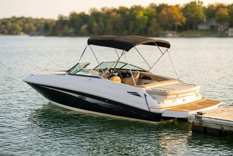 2006 Sea Ray 240 Sundeck bowrider boat for sale in Osage Beach, MO