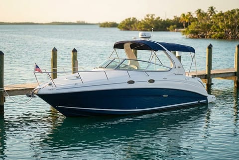 2011 Sea Ray Sundancer 280 cruiser boat for sale in Key Largo, FL