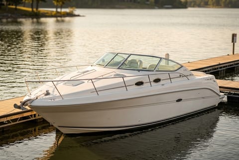 1995 Sea Ray Sundancer 370 cruiser boat for sale in Osage Beach, MO