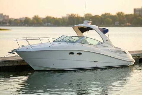 1999 Sea Ray 290 Sundancer cruiser boat for sale in Toronto, ON