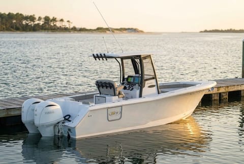 2018 Sea Hunt Gamefish 25 center console boat for sale in Key Largo, FL