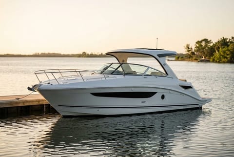 2011 Sea Ray Sundancer 350 cruiser boat for sale in Pensacola, FL