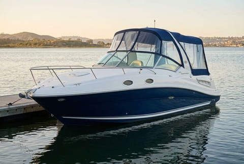 2002 Sea Ray Sundancer 260 cruiser boat for sale in San Diego, CA