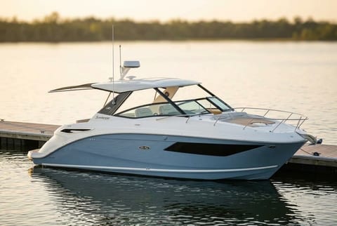 2023 Sea Ray Sundancer 320 cruiser boat for sale in Fort Myers, FL