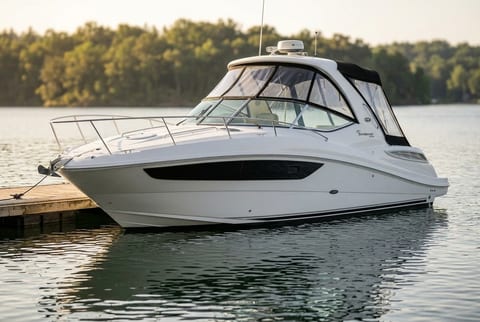 1994 Sea Ray Sundancer 330 cruiser boat for sale in Osage Beach, MO