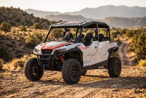 Polaris GENERAL XP 4 1000 Sport side-by-side