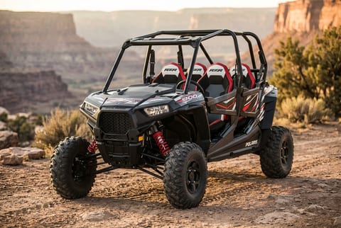 Polaris RZR 4 900 EPS side-by-side