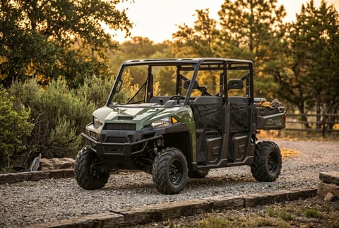 Polaris RANGER CREW XP 900-5 side-by-side