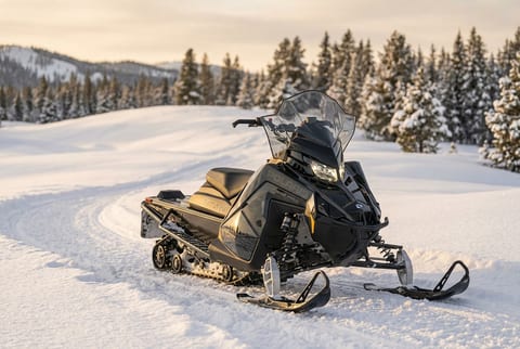 Polaris TITAN snowmobile