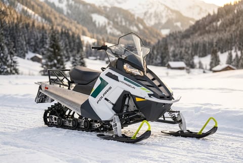 Polaris Voyageur 144 snowmobile