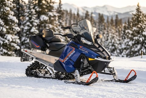 Polaris INDY Adventure 155 snowmobile