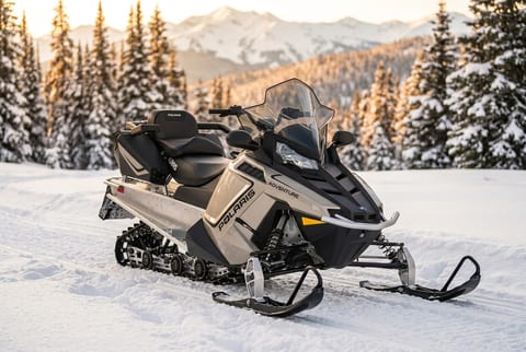 Polaris INDY Adventure 144 snowmobile