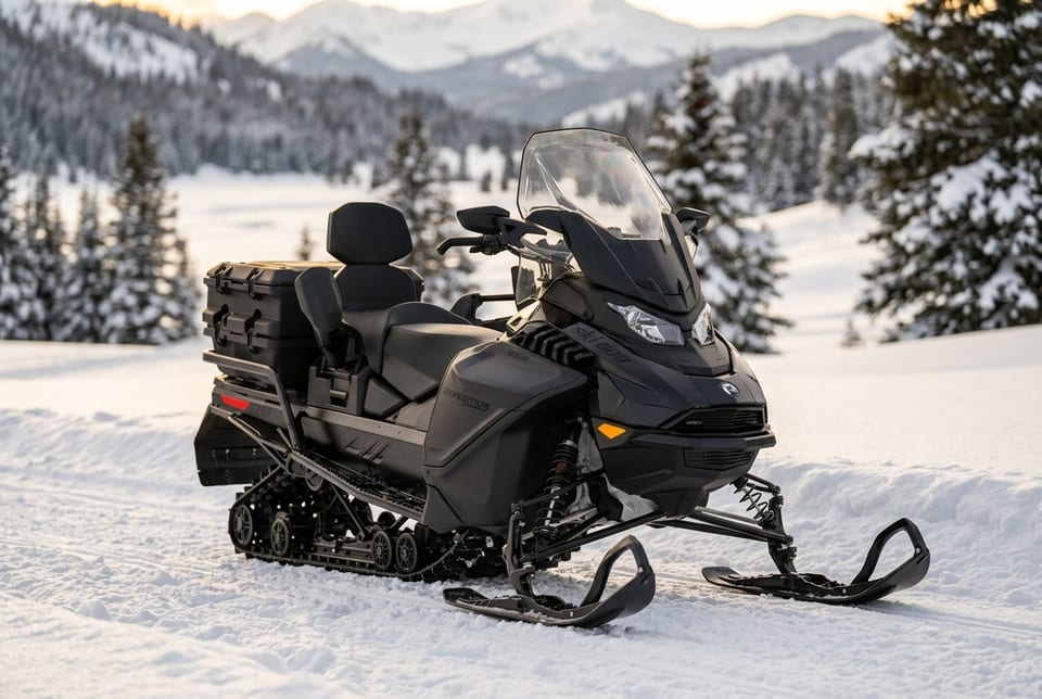 Ski-Doo Expedition SE snowmobile